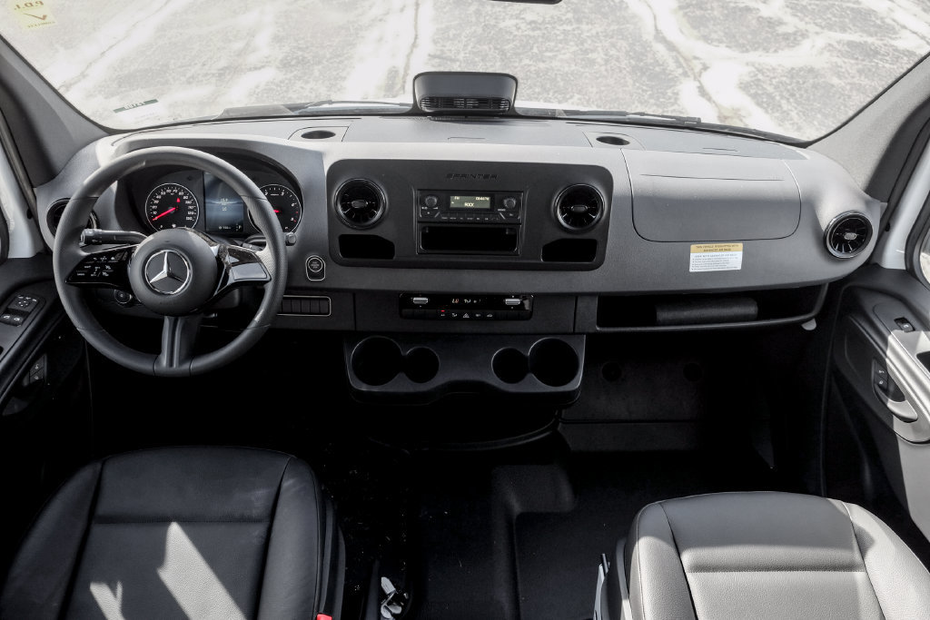 New 2025 Mercedes-Benz Sprinter 2500 image 18
