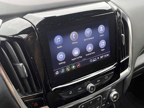 Used 2023 Chevrolet Traverse LT image 22