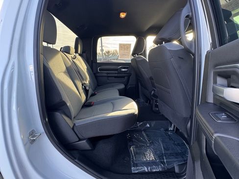 Used 2024 RAM 2500 Big Horn image 28