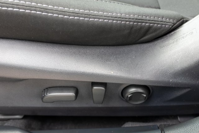 Used 2025 Subaru Outback Premium AWD/4WD image 18