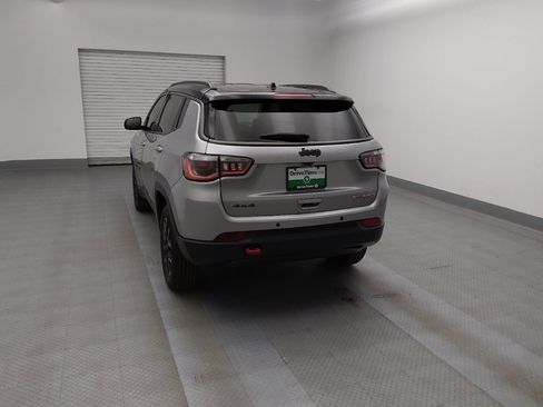 Used 2019 Jeep Compass Trailhawk AWD/4WD image 6