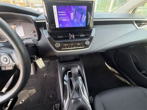 Used 2025 Toyota Corolla LE image 25