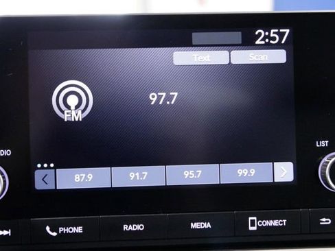 Certified 2023 Honda HR-V LX image 30