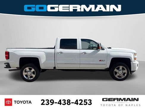 Used 2019 Chevrolet Silverado 2500 LT w/ Custom Sport Edition AWD/4WD image 11