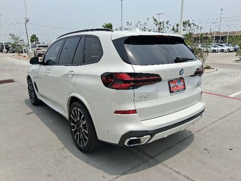 New 2026 BMW X5 sDrive40i w/ M Sport Package RWD image 4