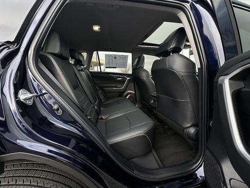 Used 2023 Toyota RAV4 XLE Premium image 24