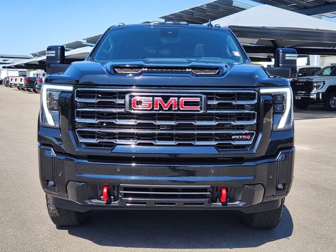 Used 2025 GMC Sierra 2500 AT4 w/ AT4 Premium Plus Package image 5