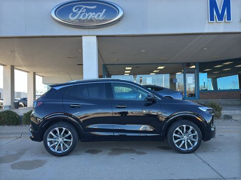 Used 2024 Buick Encore GX Avenir w/ Avenir Technology Package image 7