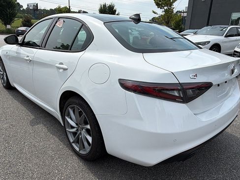 Used 2024 Alfa Romeo Giulia Ti w/ Active Assist Plus Package AWD/4WD image 10
