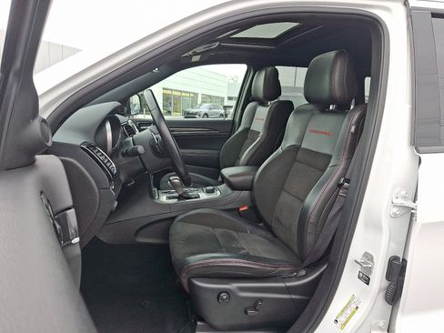 Used 2021 Jeep Grand Cherokee Trailhawk image 14