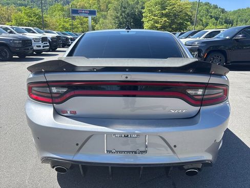 Used 2016 Dodge Charger SRT Hellcat w/ Harman/Kardon Audio Group RWD image 4