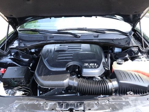 Used 2023 Dodge Charger SXT RWD image 9