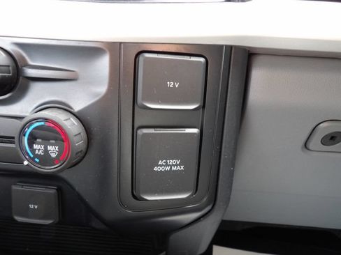 Used 2024 Ford F250 XLT AWD/4WD image 32