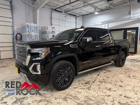 Used 2022 GMC Sierra 1500 Denali w/ Denali Premium Package image 1