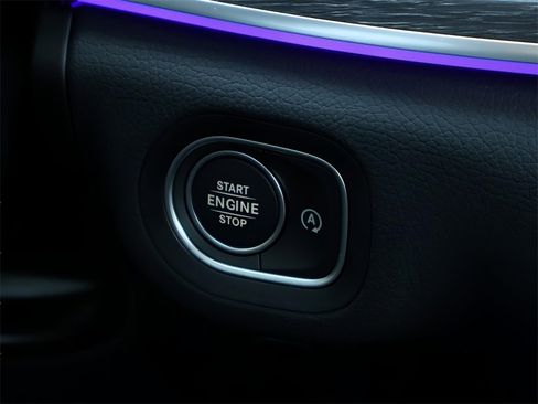 Certified 2025 Mercedes-Benz GLS 450 GLS 450 image 31