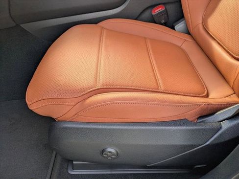 Certified 2026 Mercedes-Benz GLC 300 4MATIC image 4