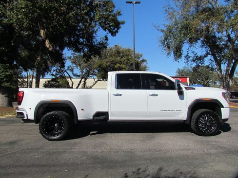 Used 2021 GMC Sierra 3500 Denali w/ Denali Ultimate Package image 15