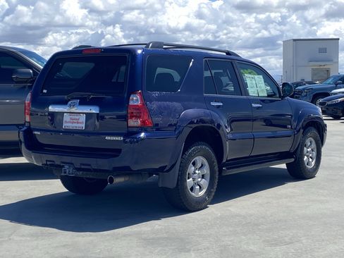 Used 2007 Toyota 4Runner SR5 image 3
