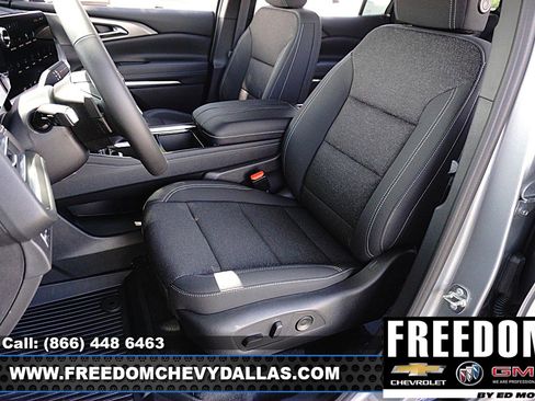 New 2026 Chevrolet Traverse LT w/ LPO, Floor Liner Package FWD image 13