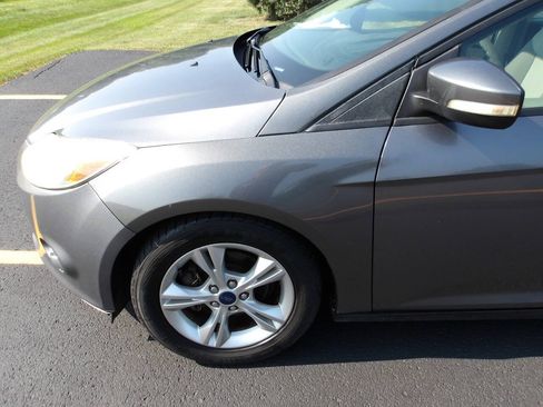 Used 2014 Ford Focus SE FWD image 28
