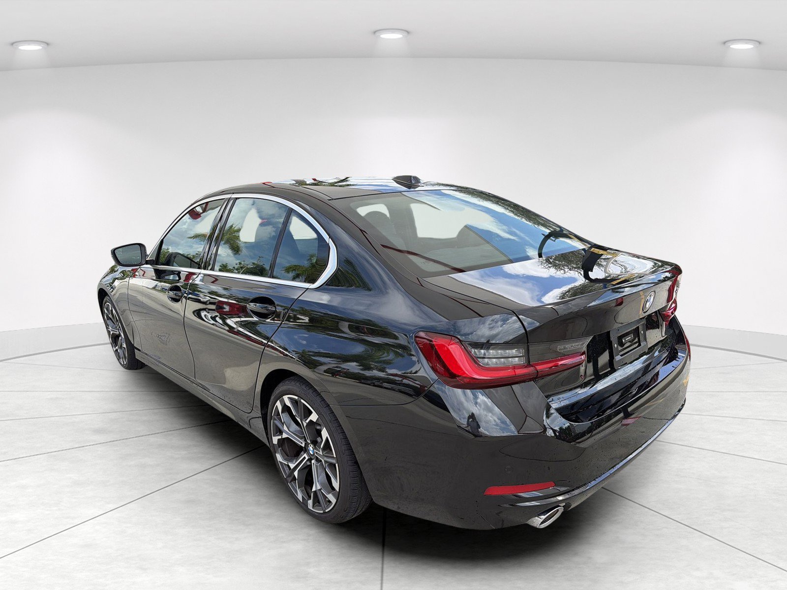 Used 2026 BMW 330i Sedan RWD image 6