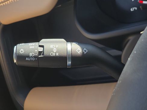 New 2026 Land Rover Defender 110 X-Dynamic SE image 26