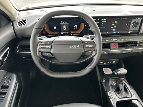 New 2026 Kia K4 EX image 17