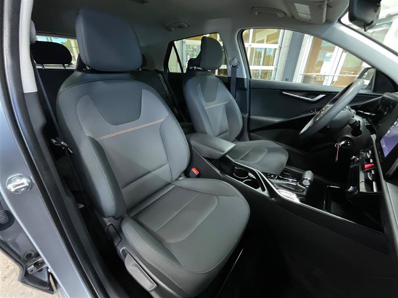Used 2025 Kia Niro LX FWD image 33