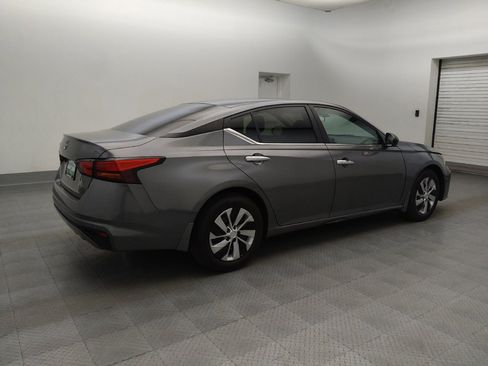 Used 2024 Nissan Altima 2.5 S FWD image 10
