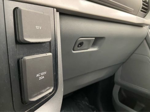 Used 2023 Ford F150 XLT w/ Equipment Group 302A High image 33