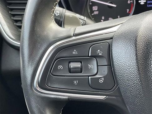 Used 2023 Buick Envision Essence image 21