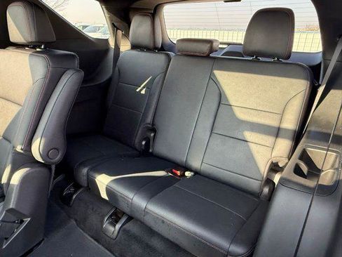 Used 2025 Chevrolet Traverse Z71 w/ Enhanced Driving Package image 35