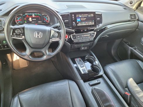 Used 2021 Honda Pilot Touring image 17