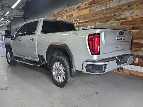 Used 2021 GMC Sierra 2500 Denali w/ Denali Ultimate Package AWD/4WD image 4