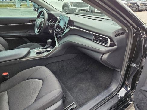 Used 2023 Toyota Camry LE image 16