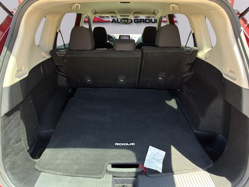 Used 2023 Nissan Rogue S FWD image 13
