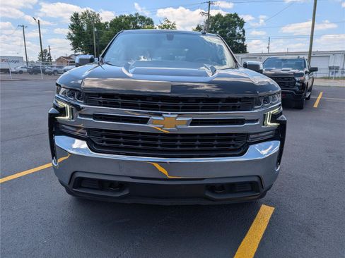 Used 2022 Chevrolet Silverado 1500 LT w/ Z71 Off-Road Package AWD/4WD image 10