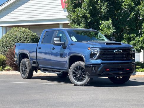 New 2026 Chevrolet Silverado 2500 LT w/ Trail Boss Package AWD/4WD image 1