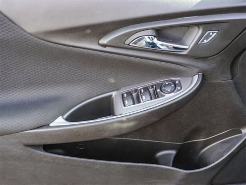 Used 2024 Chevrolet Malibu LT image 18