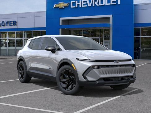 New 2026 Chevrolet Equinox EV LT image 31