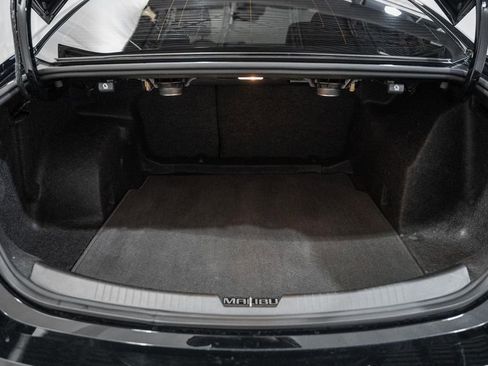 Used 2022 Chevrolet Malibu Premier image 9