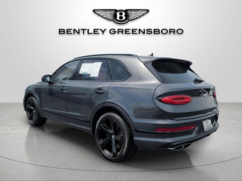 Used 2022 Bentley Bentayga AWD/4WD image 3