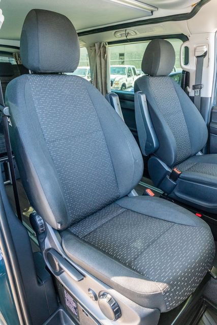 Used 2021 Mercedes-Benz Metris Passenger image 41