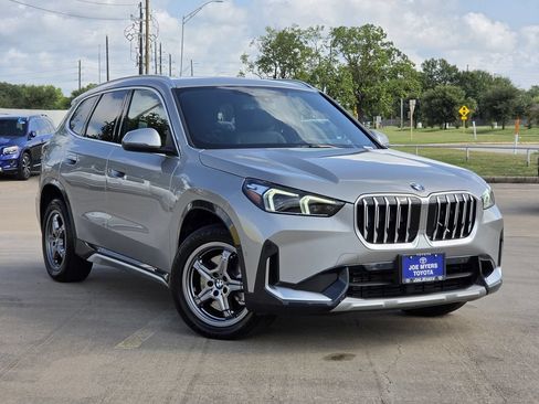 Used 2025 BMW X1 xDrive28i AWD/4WD image 2