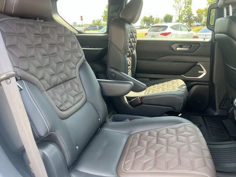 Used 2025 Nissan Armada Platinum Reserve w/ Convenience Package AWD/4WD image 23