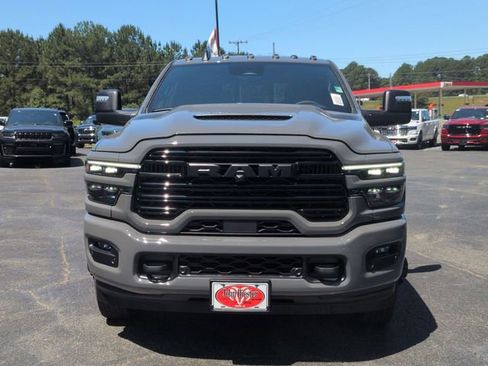 New 2026 RAM 3500 Laramie AWD/4WD image 7
