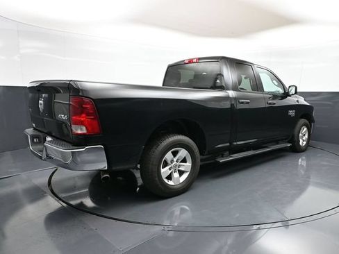 Used 2024 RAM 1500 Classic SLT AWD/4WD image 18