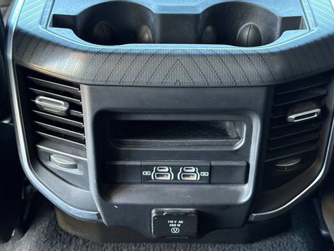 Used 2025 RAM 1500 Big Horn AWD/4WD image 20