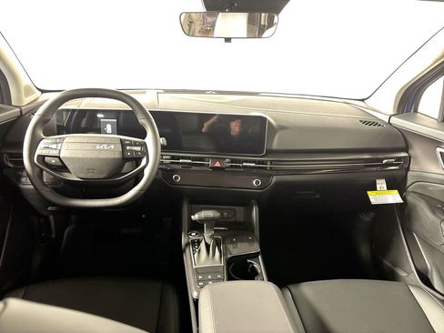 New 2026 Kia Sportage EX FWD image 12