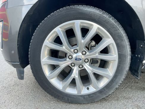 Used 2019 Ford Expedition Max Platinum AWD/4WD image 10